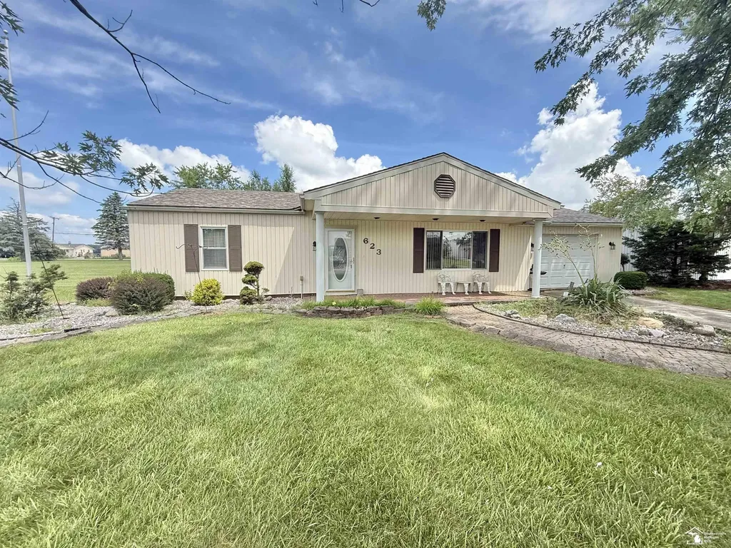 623 Leveque Circle Frenchtown Township MI 48117
