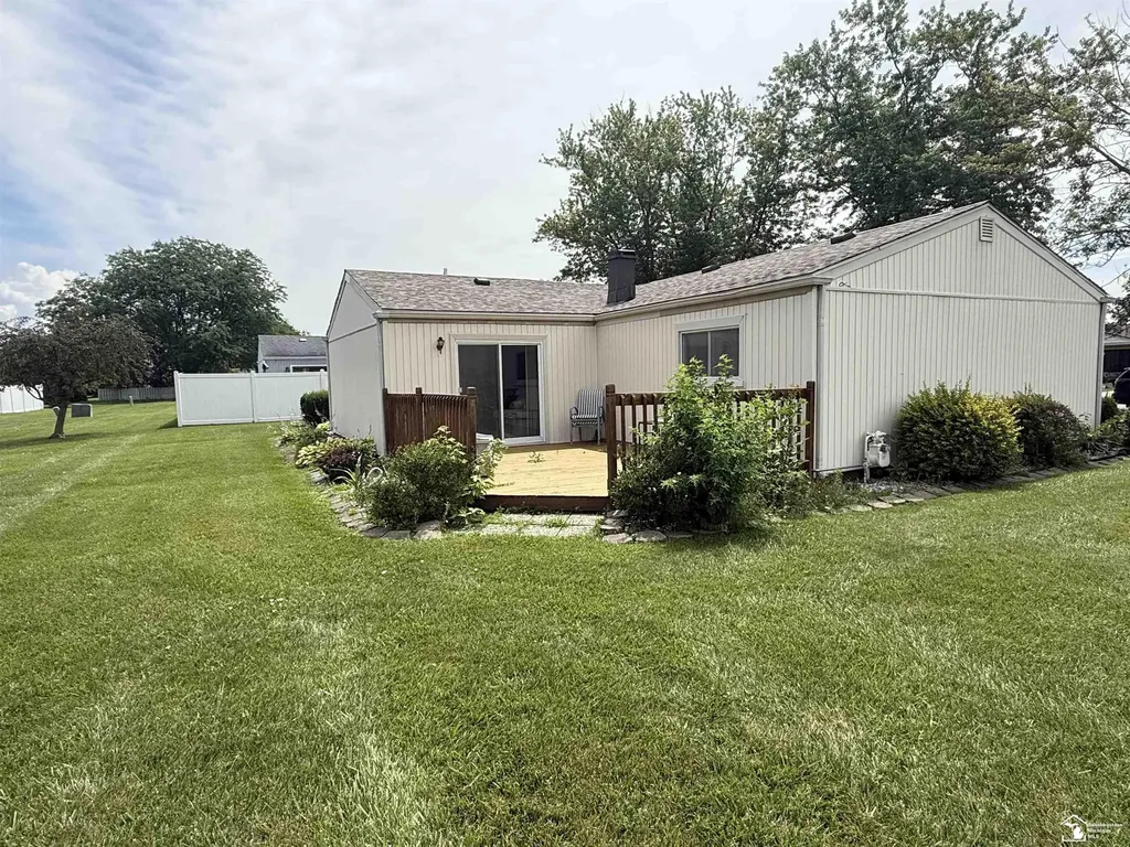 623 Leveque Circle Frenchtown Township MI 48117