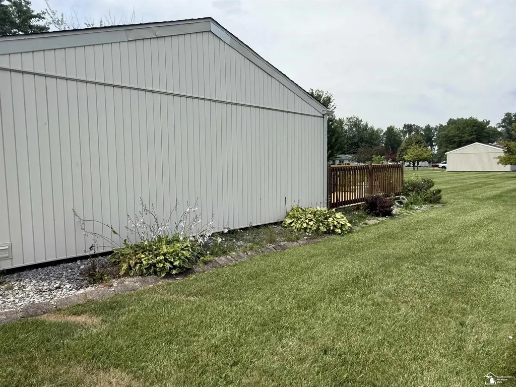 623 Leveque Circle Frenchtown Township MI 48117