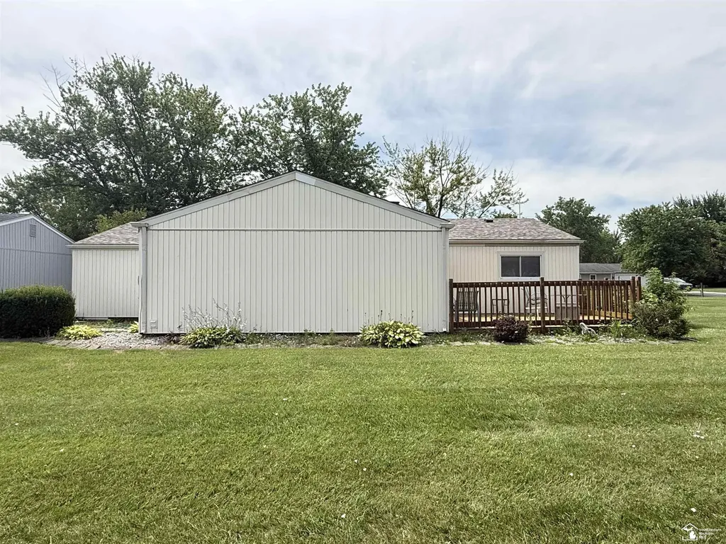 623 Leveque Circle Frenchtown Township MI 48117
