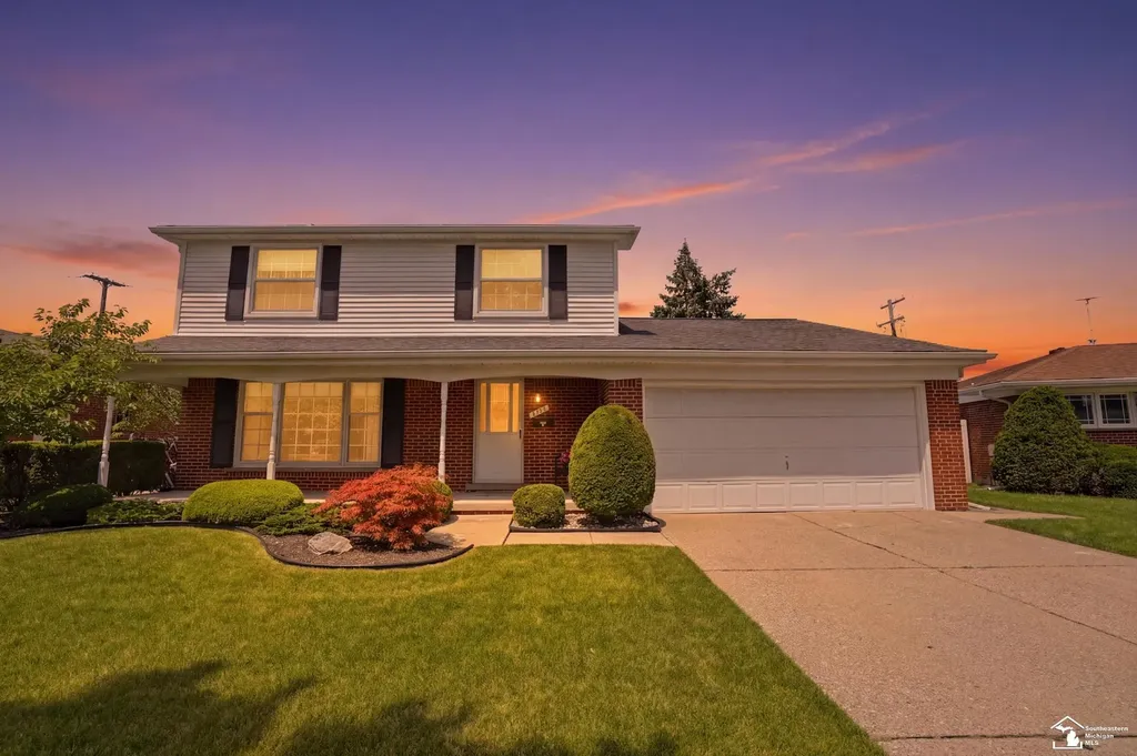 14216 Balsam Street Southgate City MI 48195