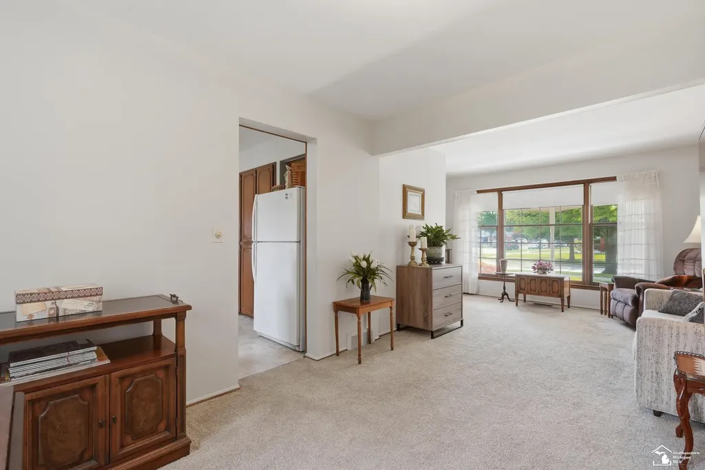 14216 Balsam Street Southgate City MI 48195