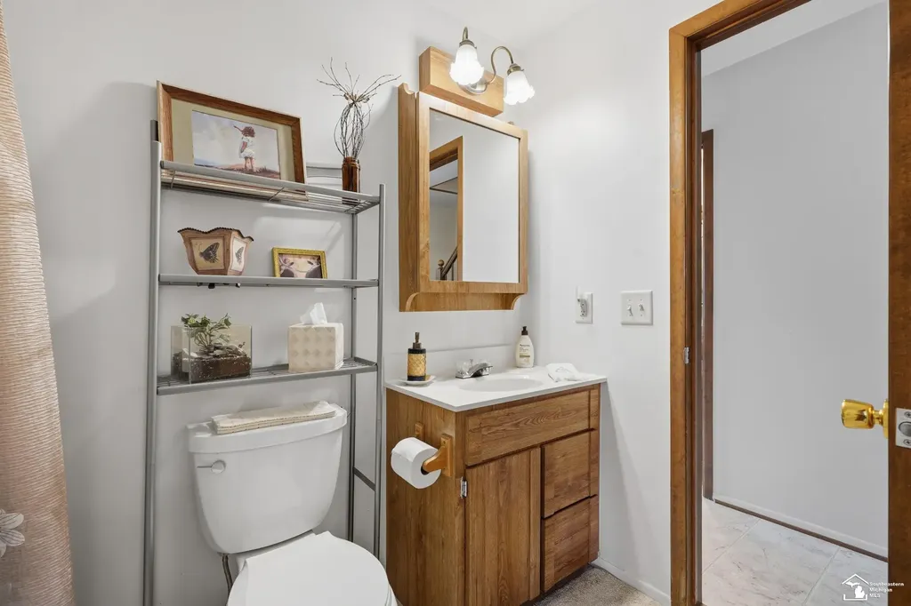14216 Balsam Street Southgate City MI 48195