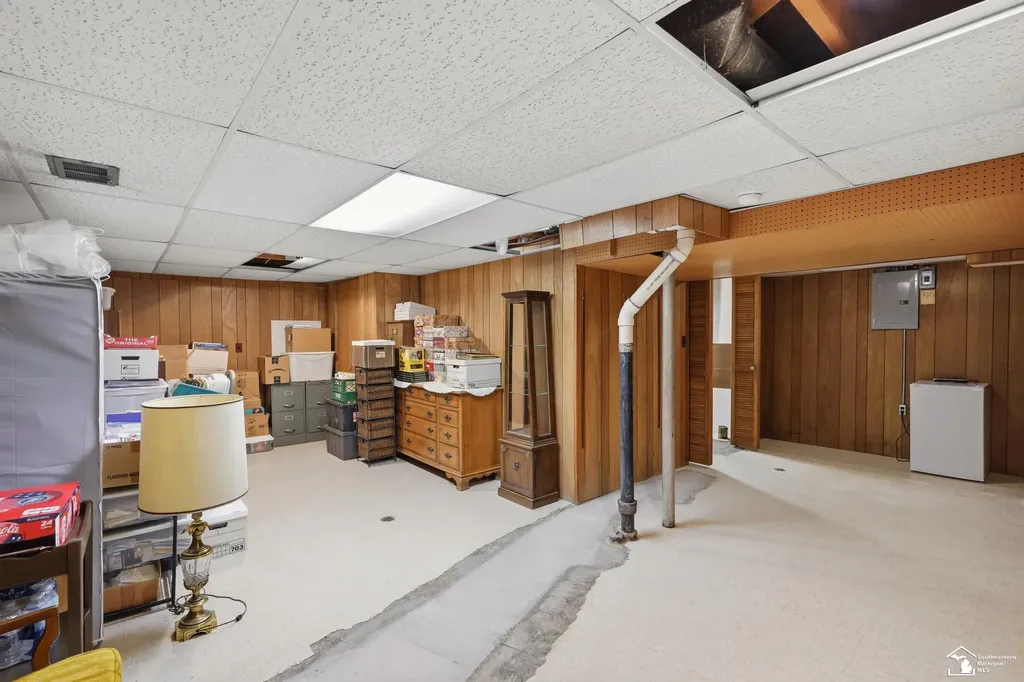 14216 Balsam Street Southgate City MI 48195