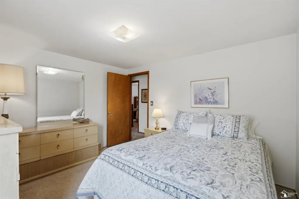 14216 Balsam Street Southgate City MI 48195