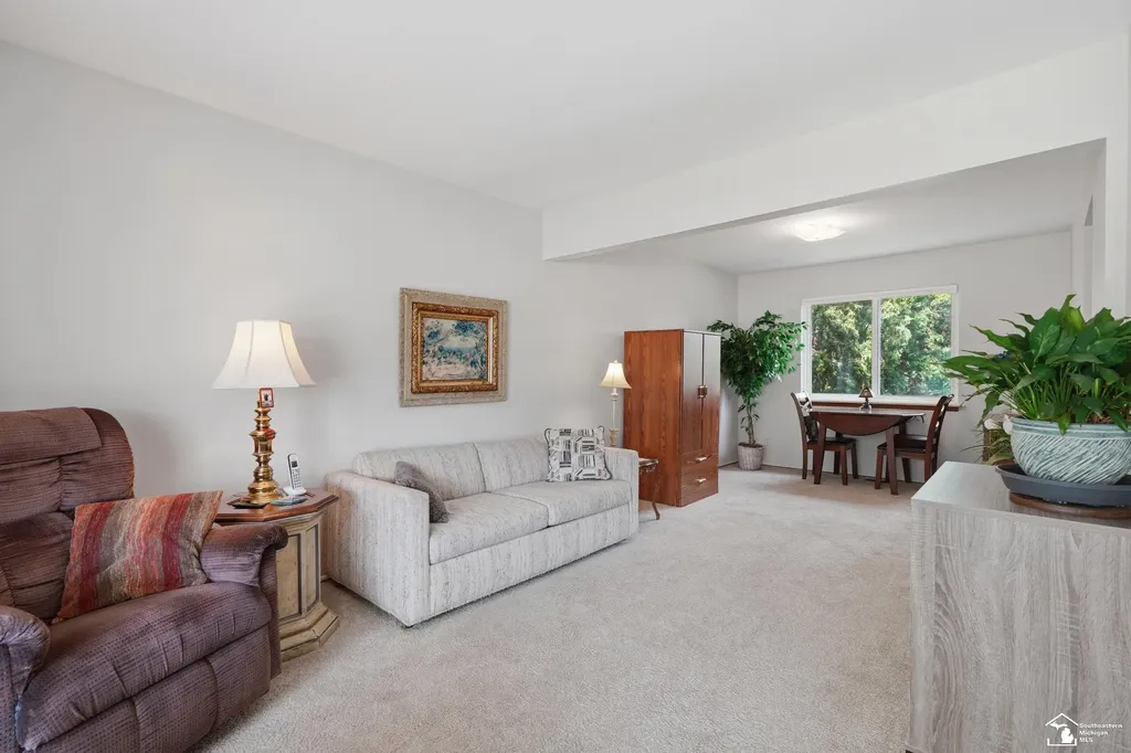 14216 Balsam Street Southgate City MI 48195