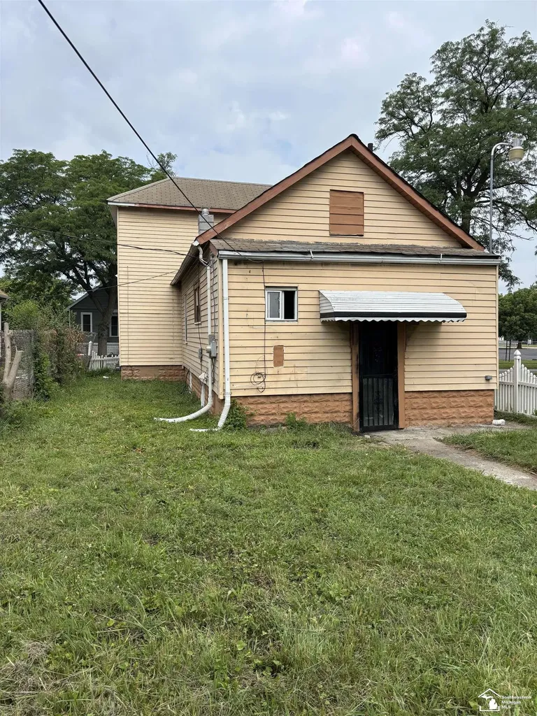 251 Beechwood Street River Rouge City MI 48218