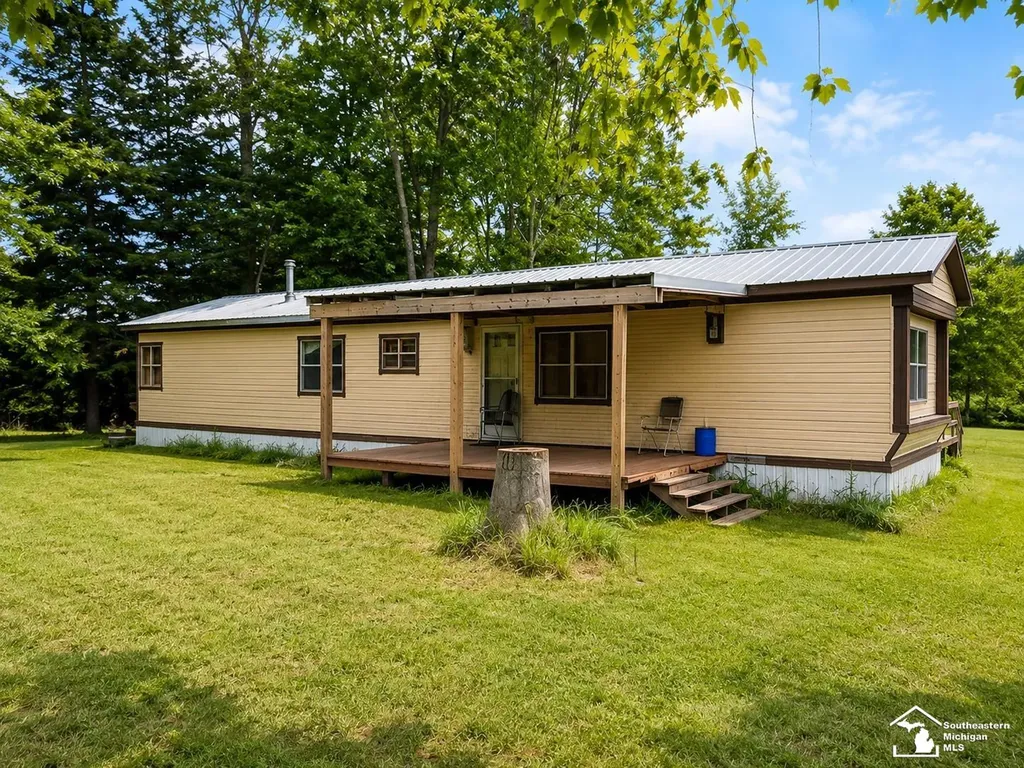13881 Airport Road Avery Township MI 49709
