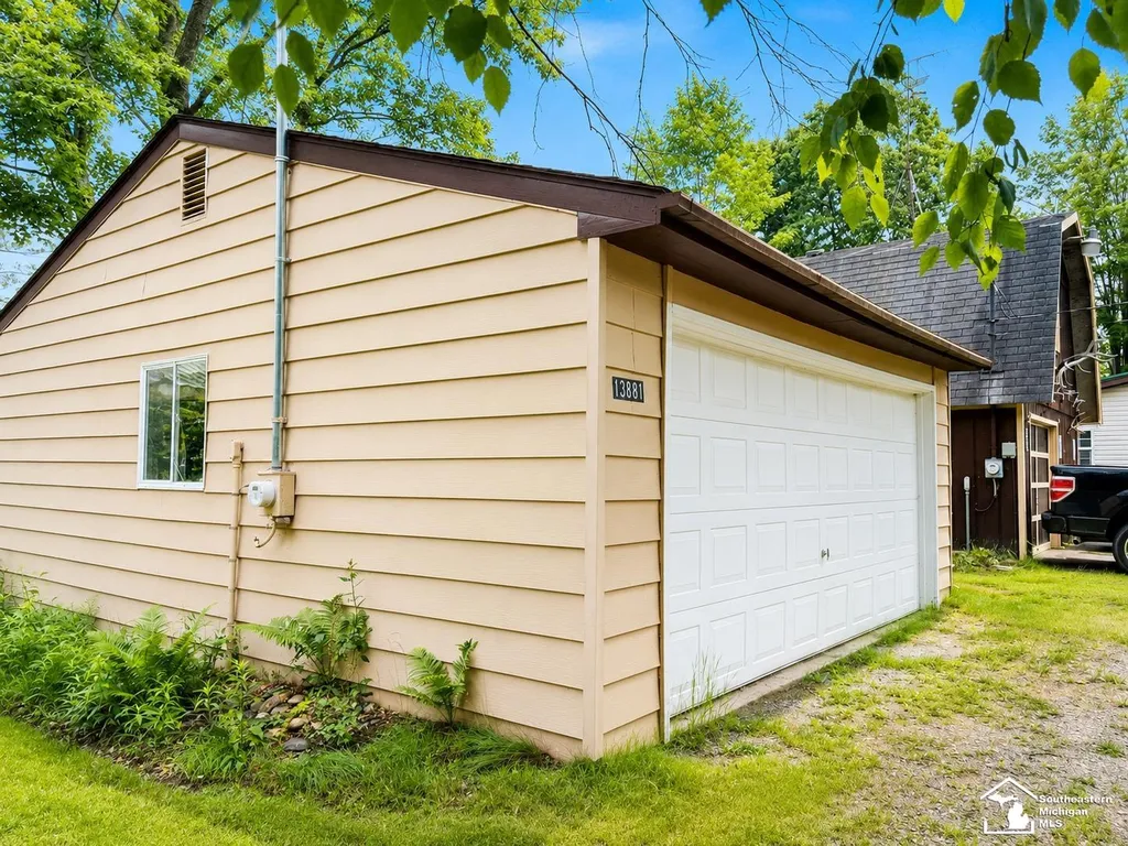 13881 Airport Road Avery Township MI 49709