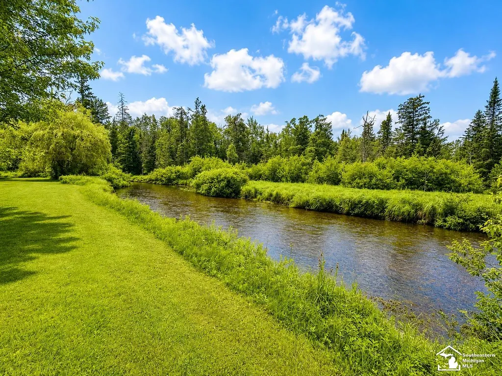 13881 Airport Road Avery Township MI 49709