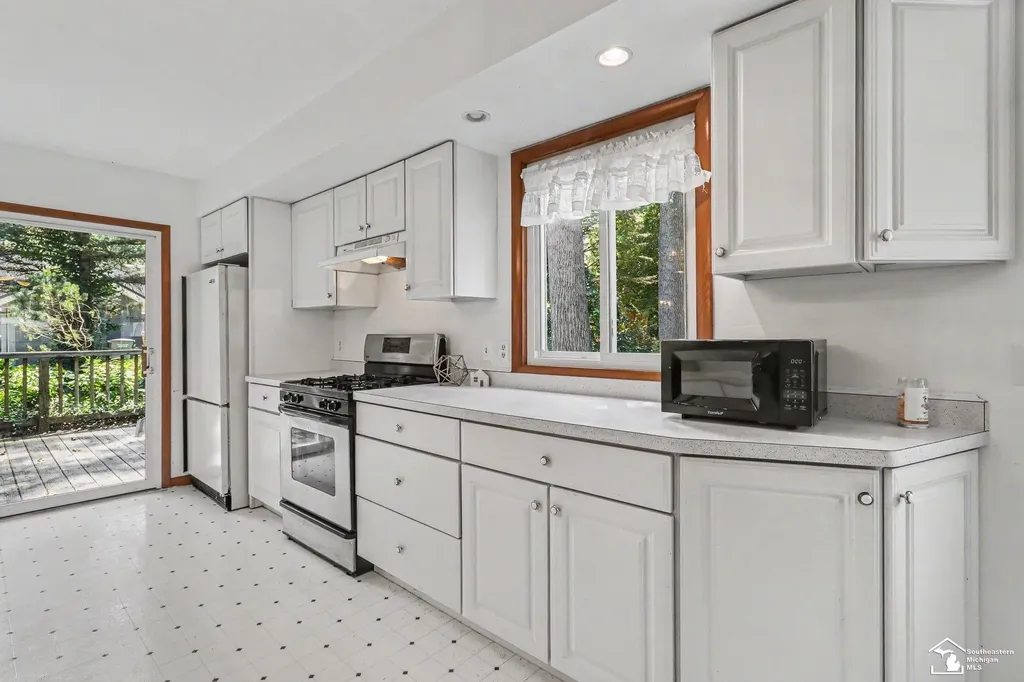 7441 Indian Road Bedford Township MI 48182