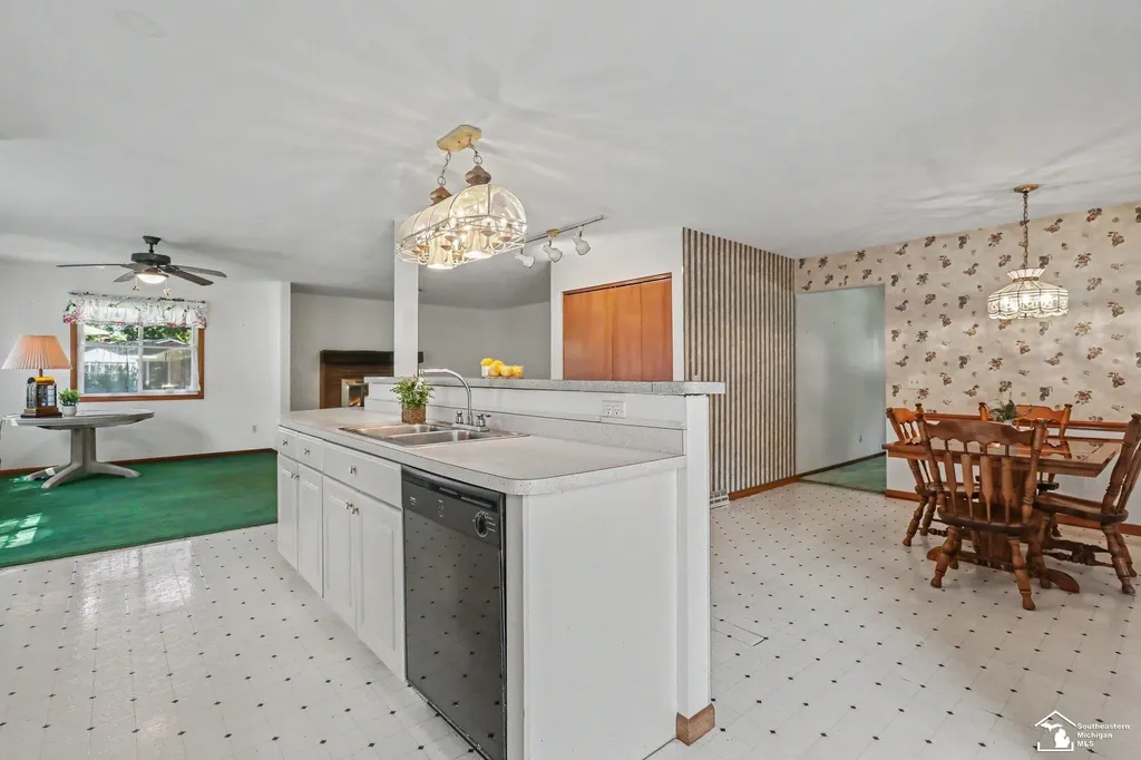 7441 Indian Road Bedford Township MI 48182