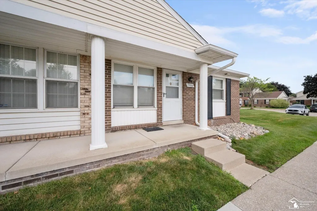17400 Rudgate Street Southgate City MI 48195