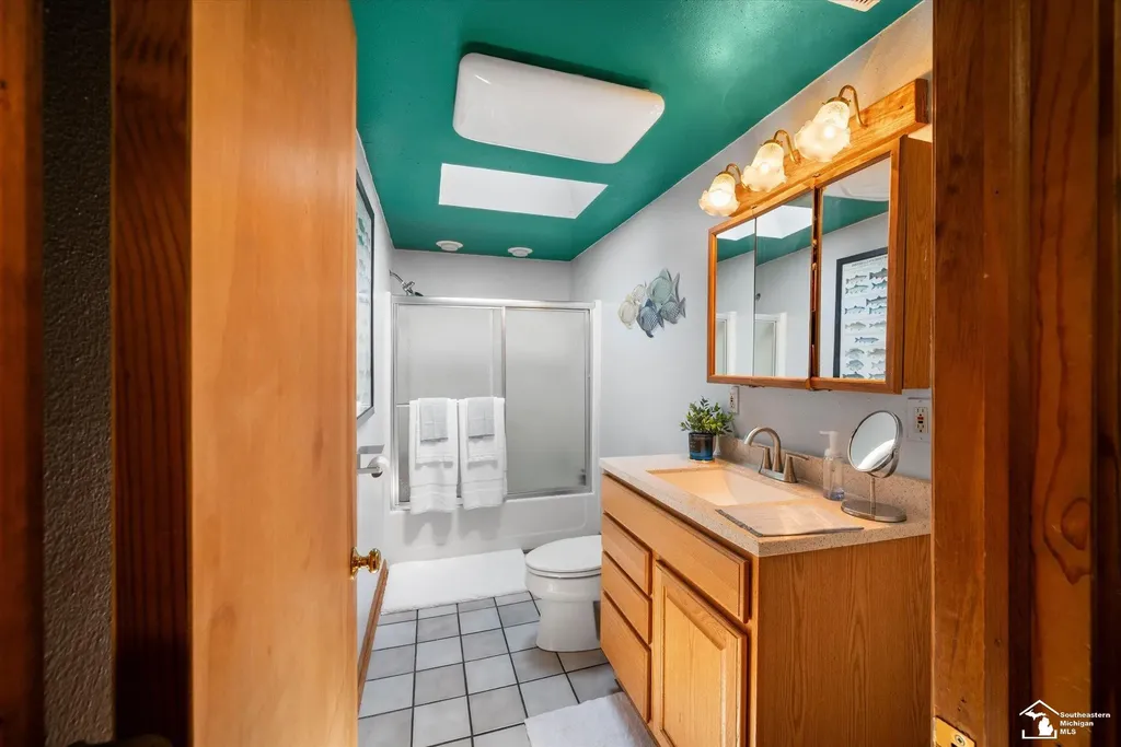 5557 Frey Avenue Berlin Charter Township MI 48166