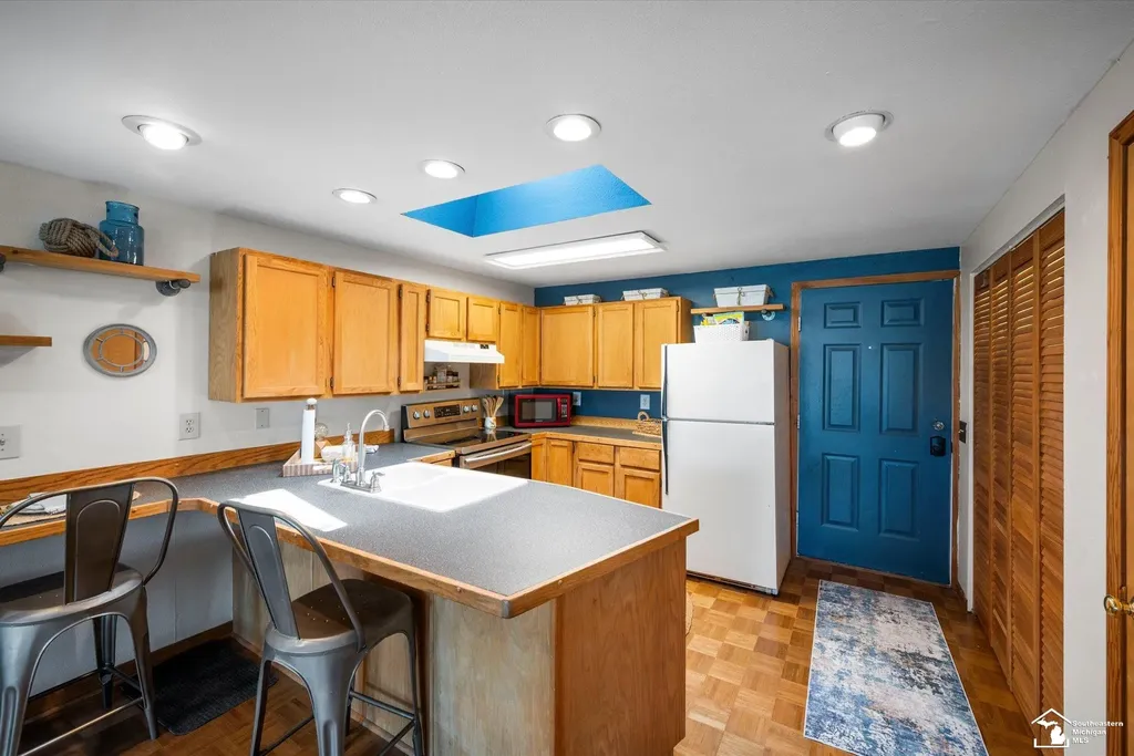 5557 Frey Avenue Berlin Charter Township MI 48166
