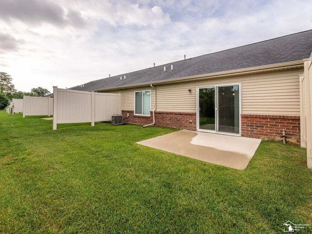 5102 Volterra Drive Monroe Charter Township MI 48161