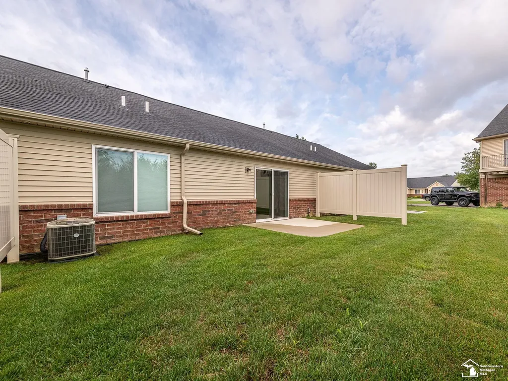 5102 Volterra Drive Monroe Charter Township MI 48161