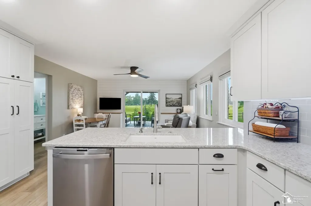 1194 Valetta Drive Bedford Township MI 48182