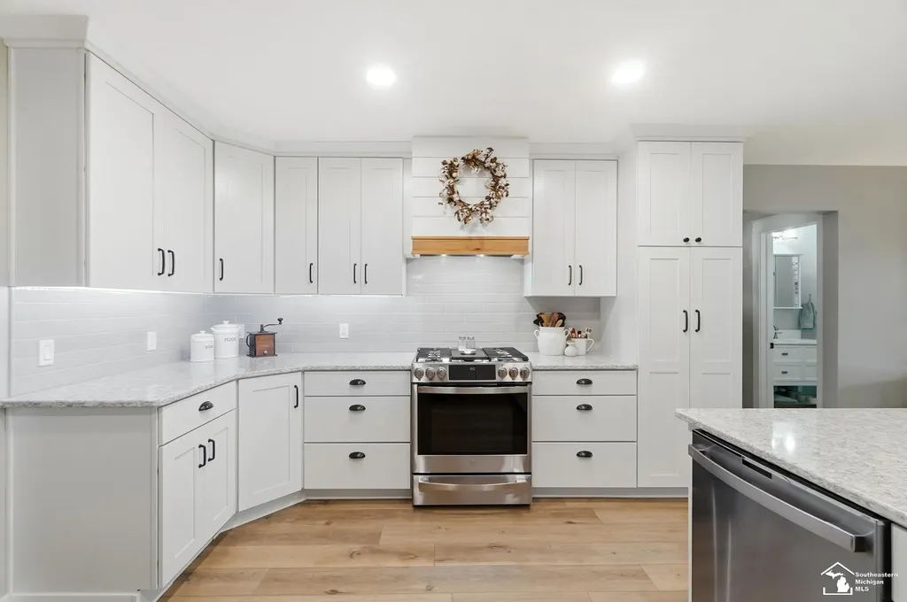 1194 Valetta Drive Bedford Township MI 48182