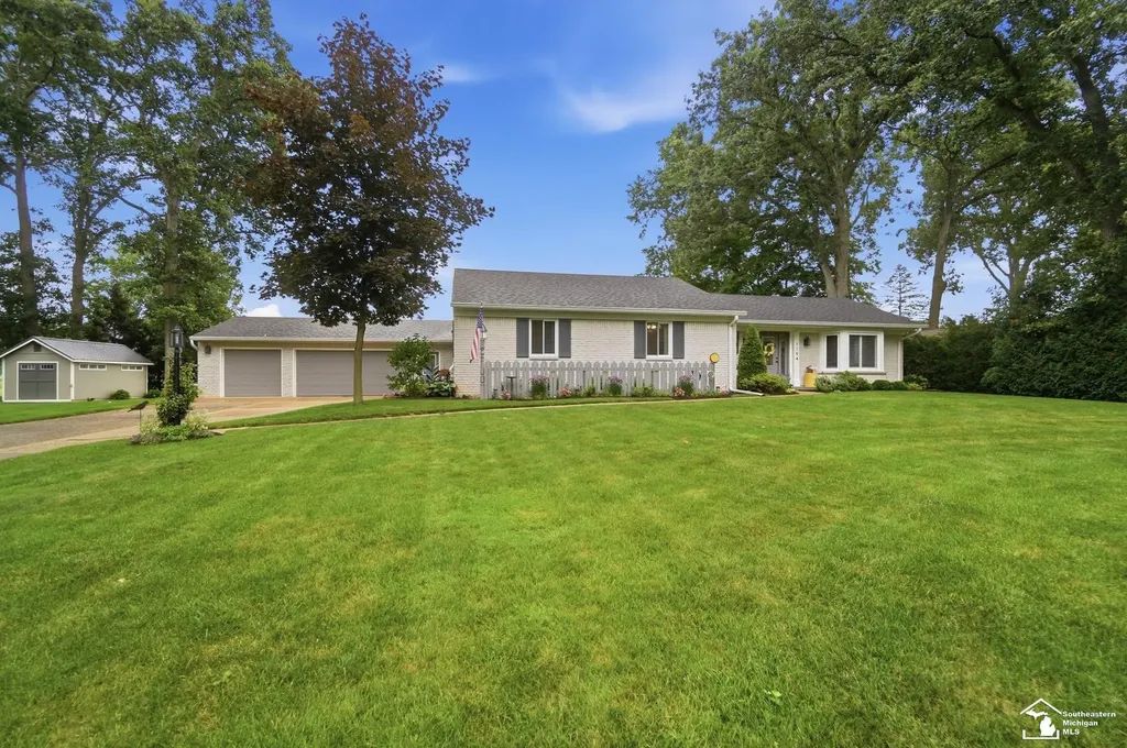 1194 Valetta Drive Bedford Township MI 48182