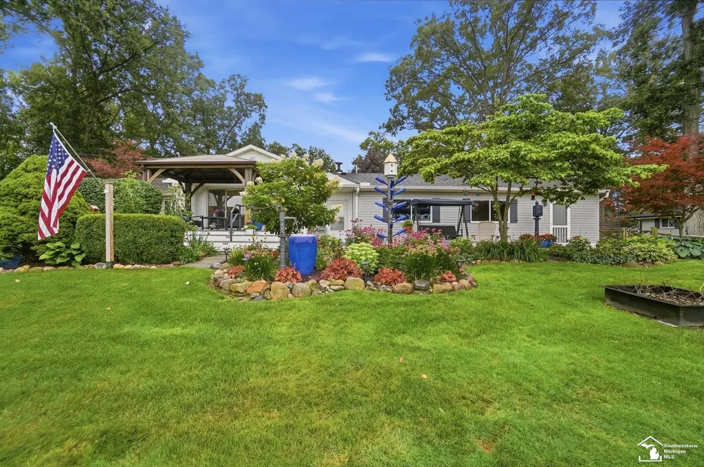 1194 Valetta Drive Bedford Township MI 48182