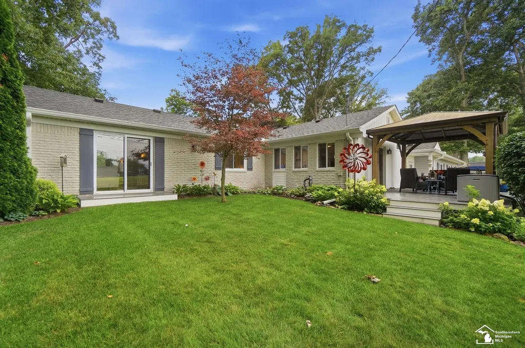 1194 Valetta Drive Bedford Township MI 48182