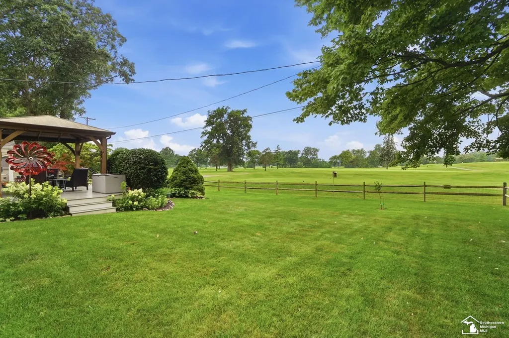 1194 Valetta Drive Bedford Township MI 48182