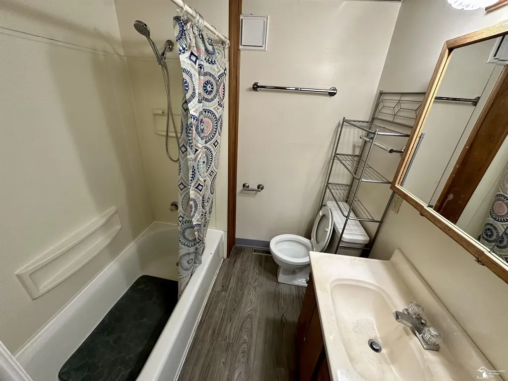 3042 S Custer Road Monroe Charter Township MI 48161