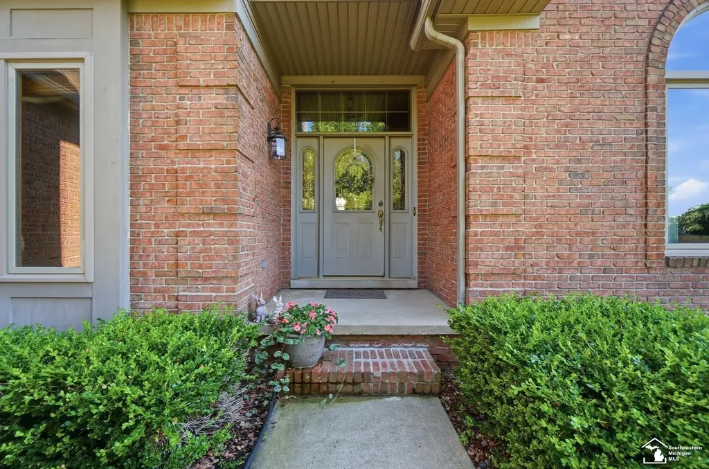 1010 Saint James Park Monroe Charter Township MI 48161