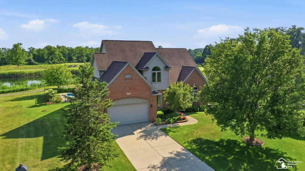 1010 Saint James Park Monroe Charter Township MI 48161