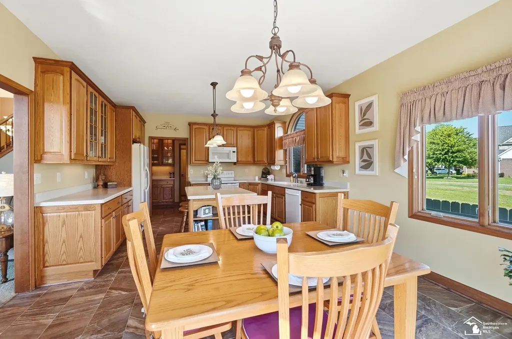 1010 Saint James Park Monroe Charter Township MI 48161