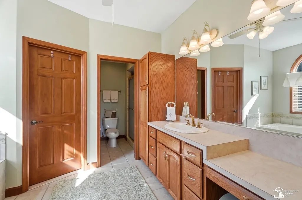 1010 Saint James Park Monroe Charter Township MI 48161