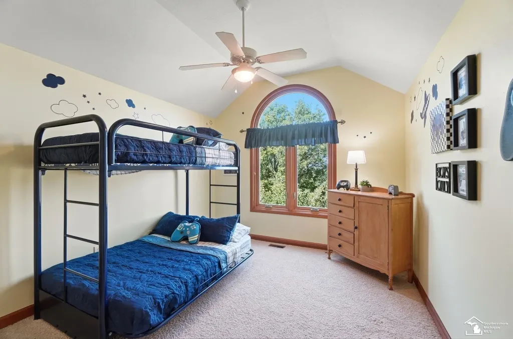 1010 Saint James Park Monroe Charter Township MI 48161