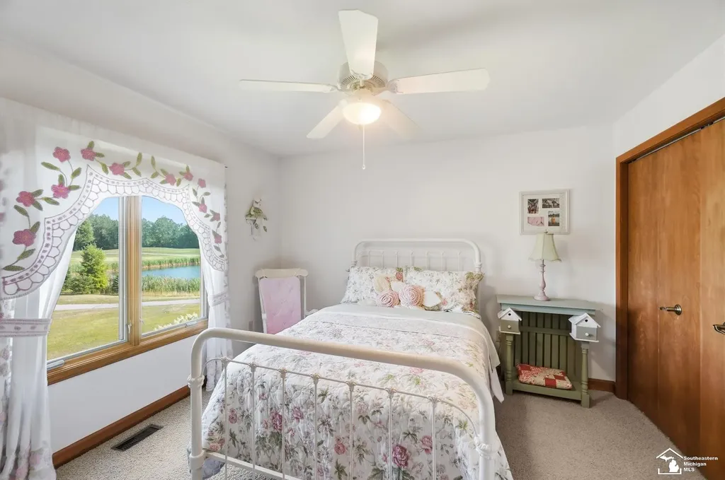 1010 Saint James Park Monroe Charter Township MI 48161