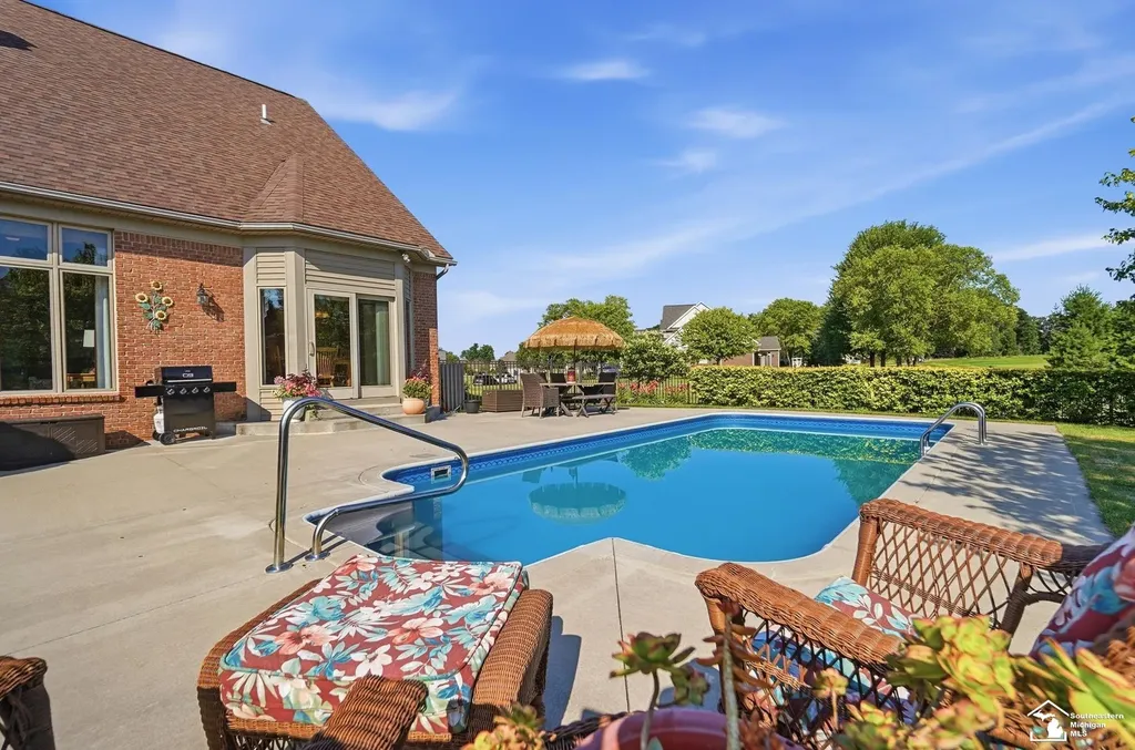1010 Saint James Park Monroe Charter Township MI 48161