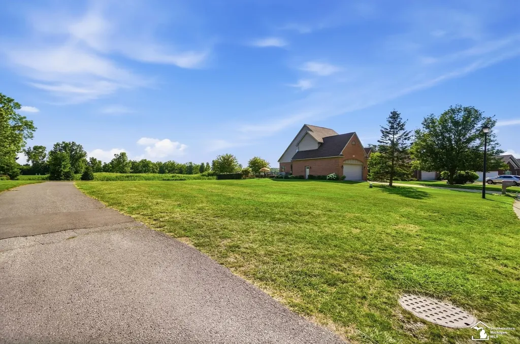 1010 Saint James Park Monroe Charter Township MI 48161