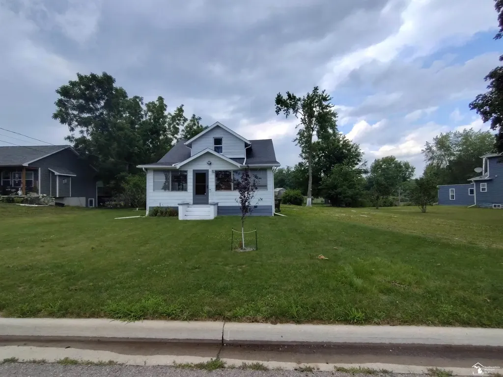 174 Canfield Street Milan City MI 48160