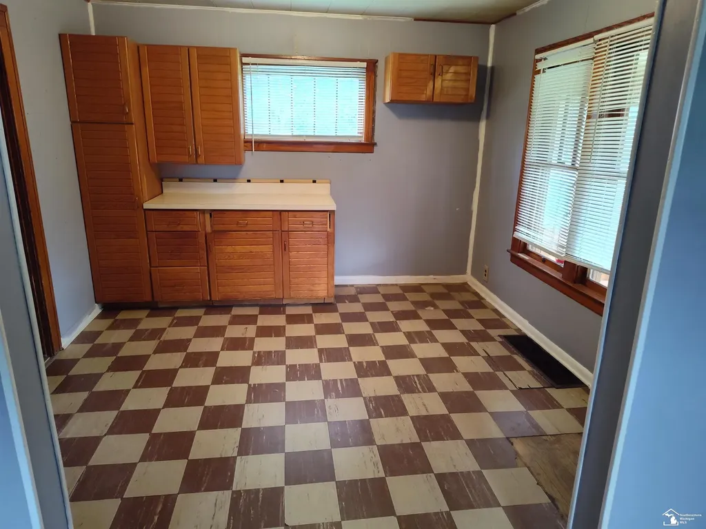 174 Canfield Street Milan City MI 48160