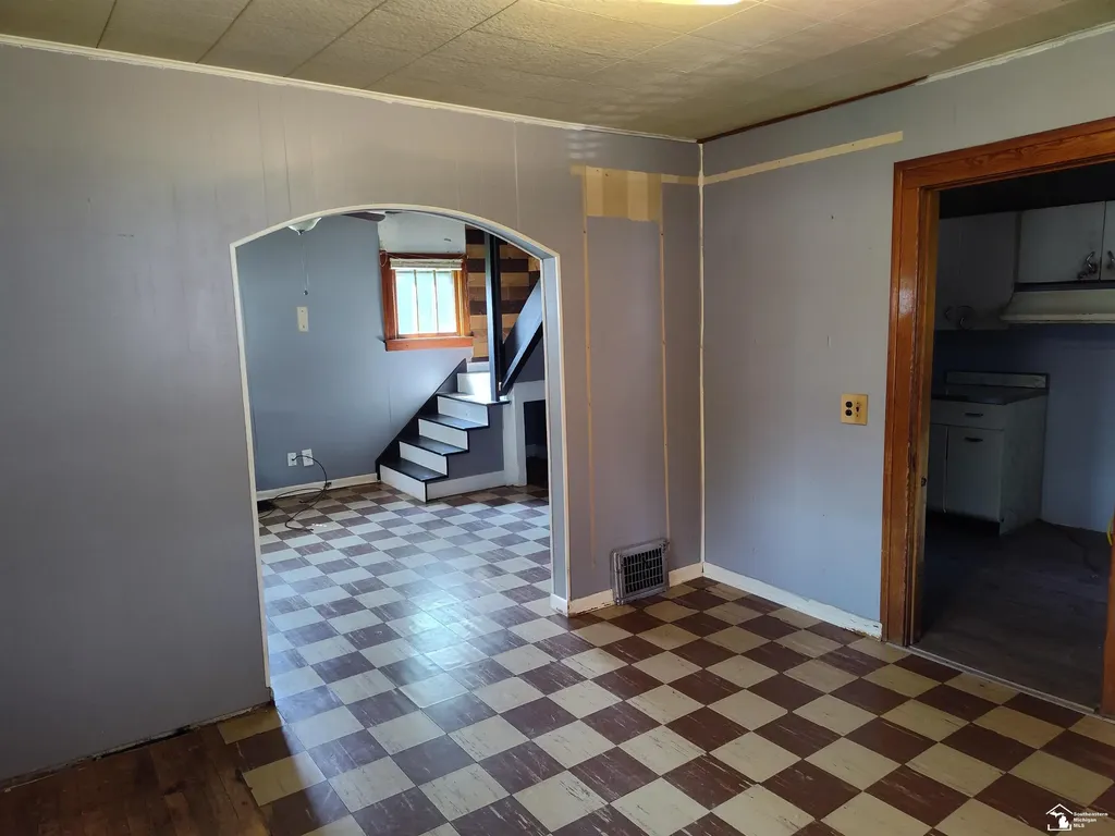 174 Canfield Street Milan City MI 48160
