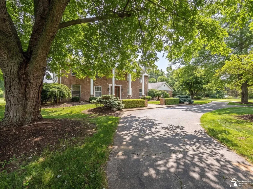 250 E Temperance Road Bedford Township MI 48182