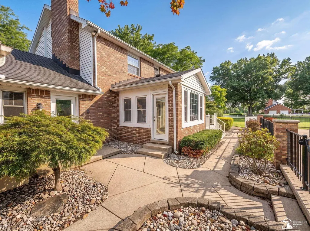 250 E Temperance Road Bedford Township MI 48182