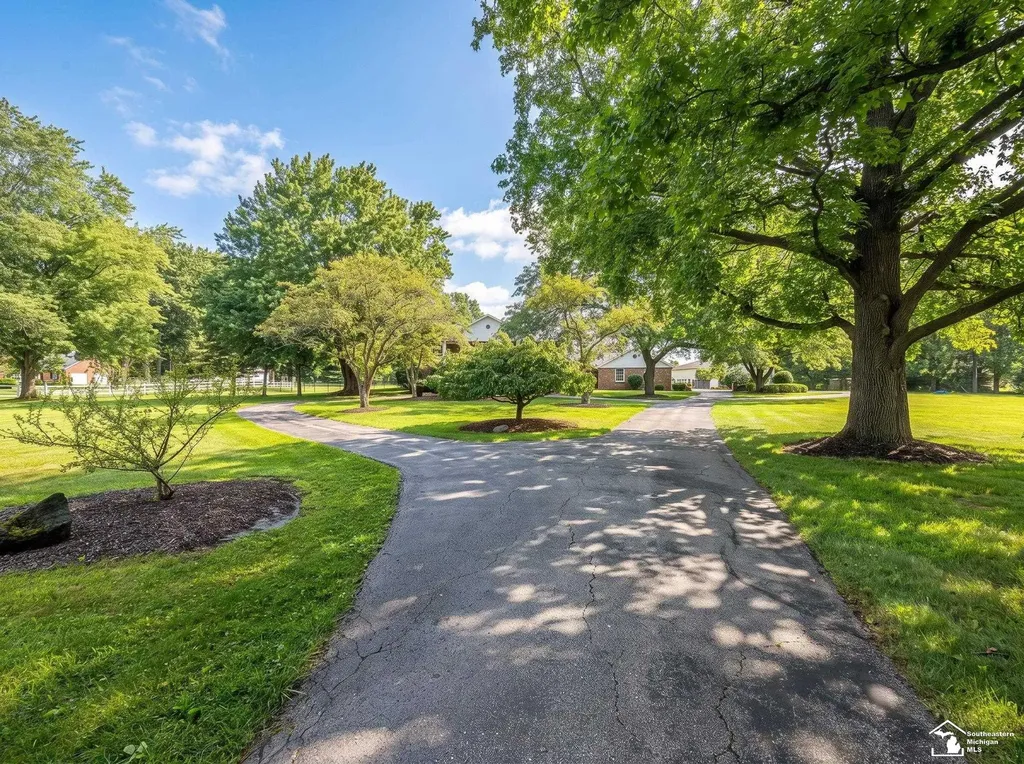 250 E Temperance Road Bedford Township MI 48182