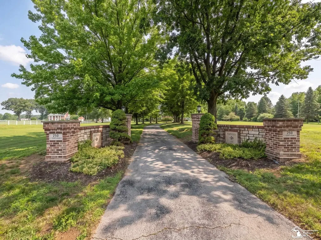250 E Temperance Road Bedford Township MI 48182