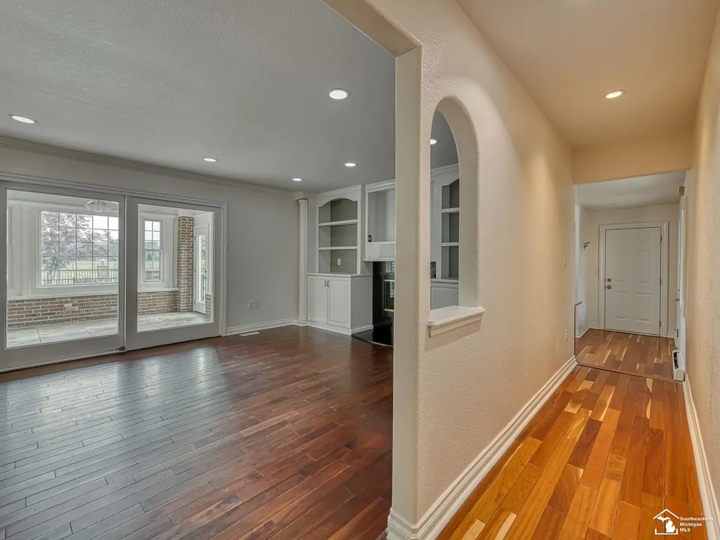 250 E Temperance Road Bedford Township MI 48182