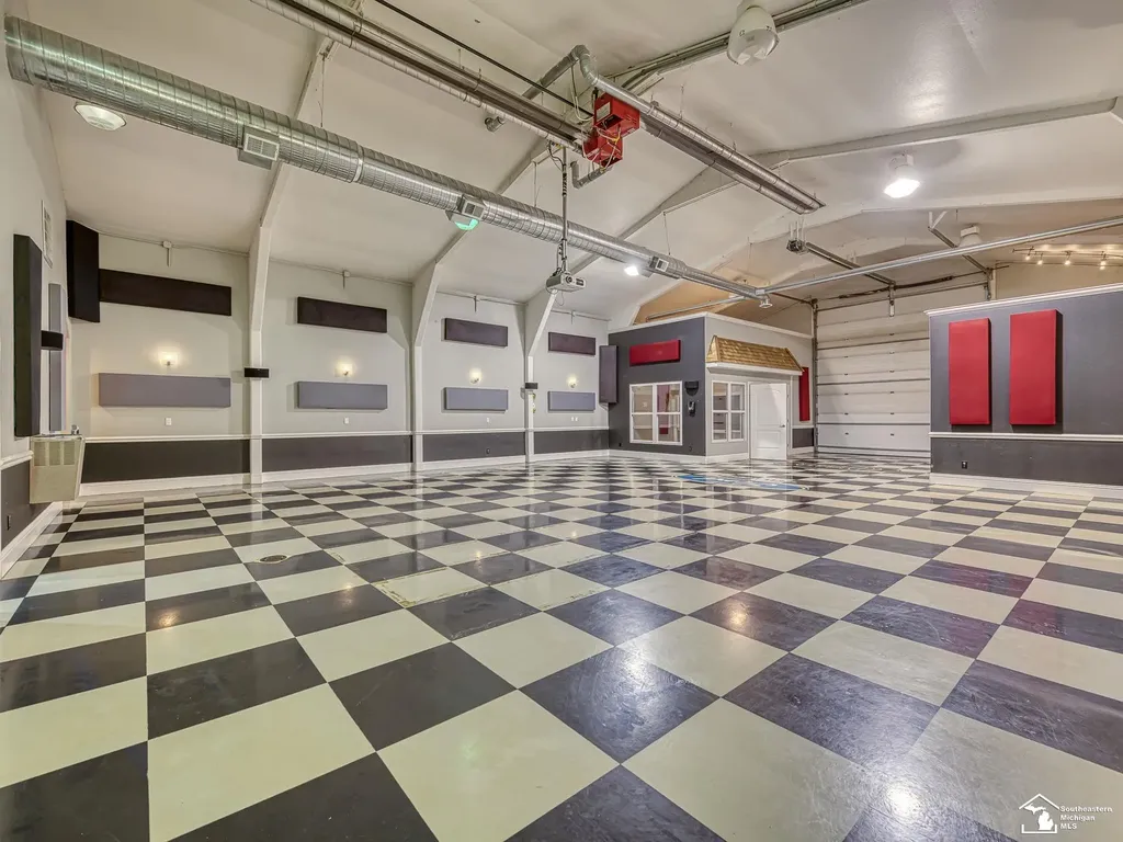 250 E Temperance Road Bedford Township MI 48182