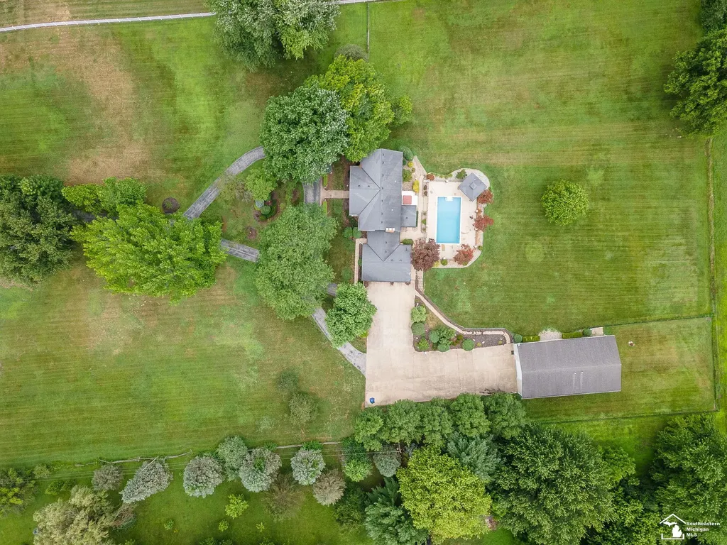 250 E Temperance Road Bedford Township MI 48182