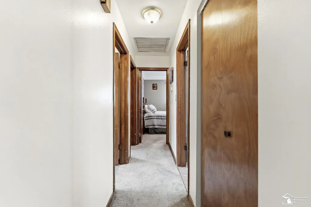 665 Park Avenue Lincoln Park City MI 48146