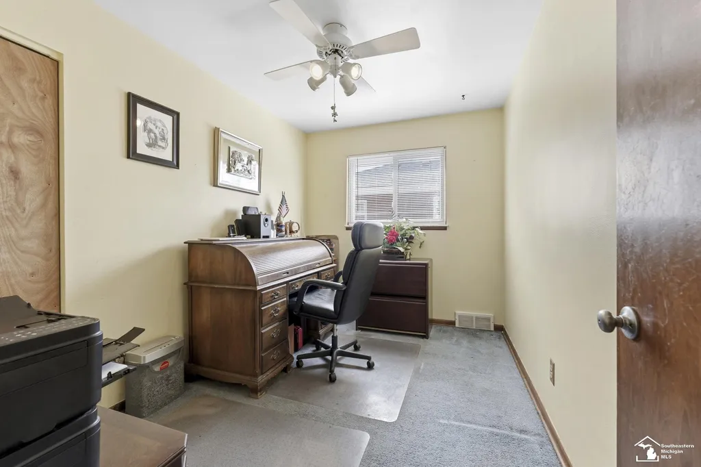 665 Park Avenue Lincoln Park City MI 48146