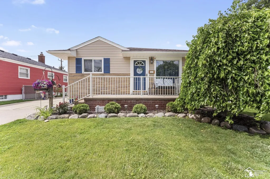 665 Park Avenue Lincoln Park City MI 48146