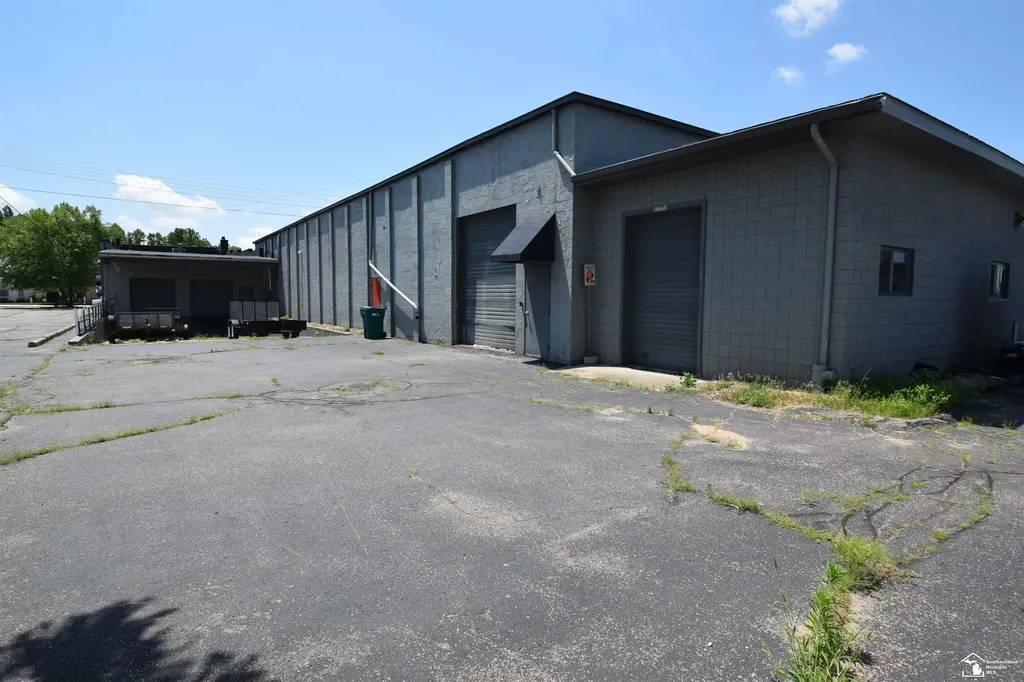 37272 Huron River Drive Huron Charter Township MI 48164
